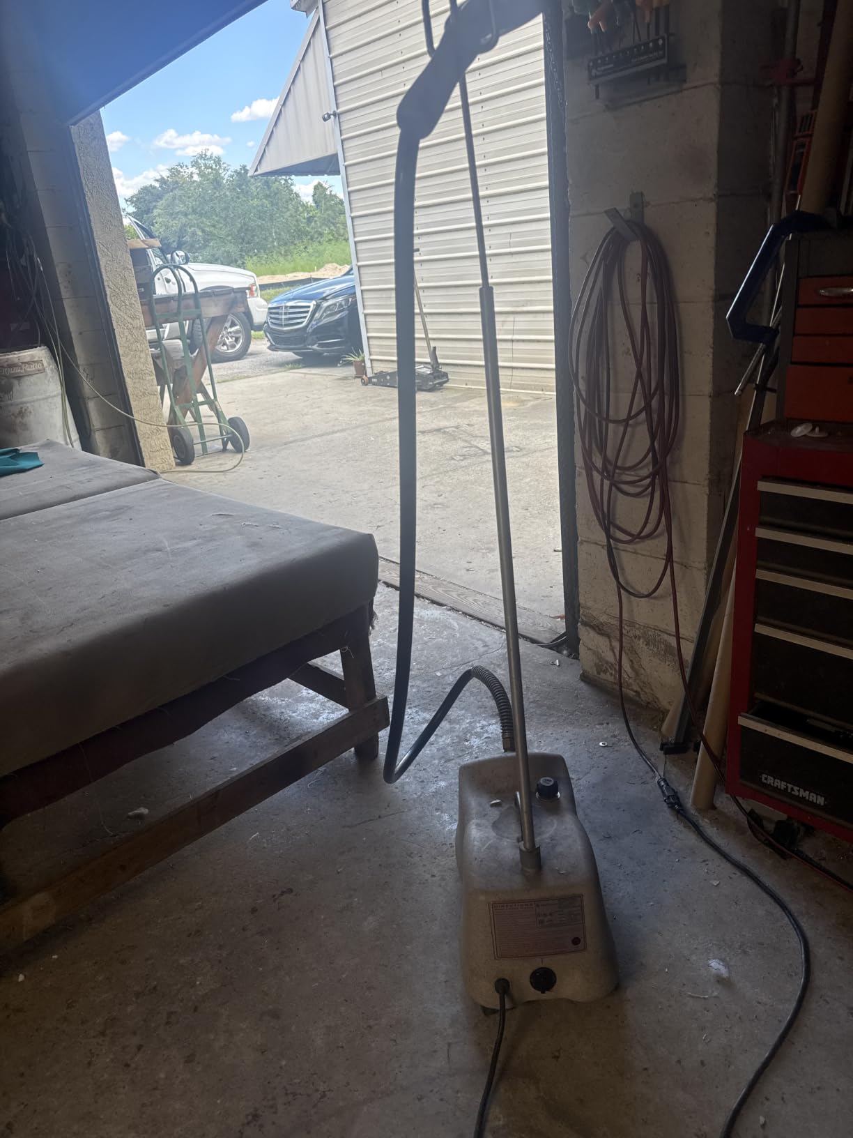 Jiffy Steamer J-4000 Garment Steamer with Plastic Steam Head, 120 Volt customer photo 1
