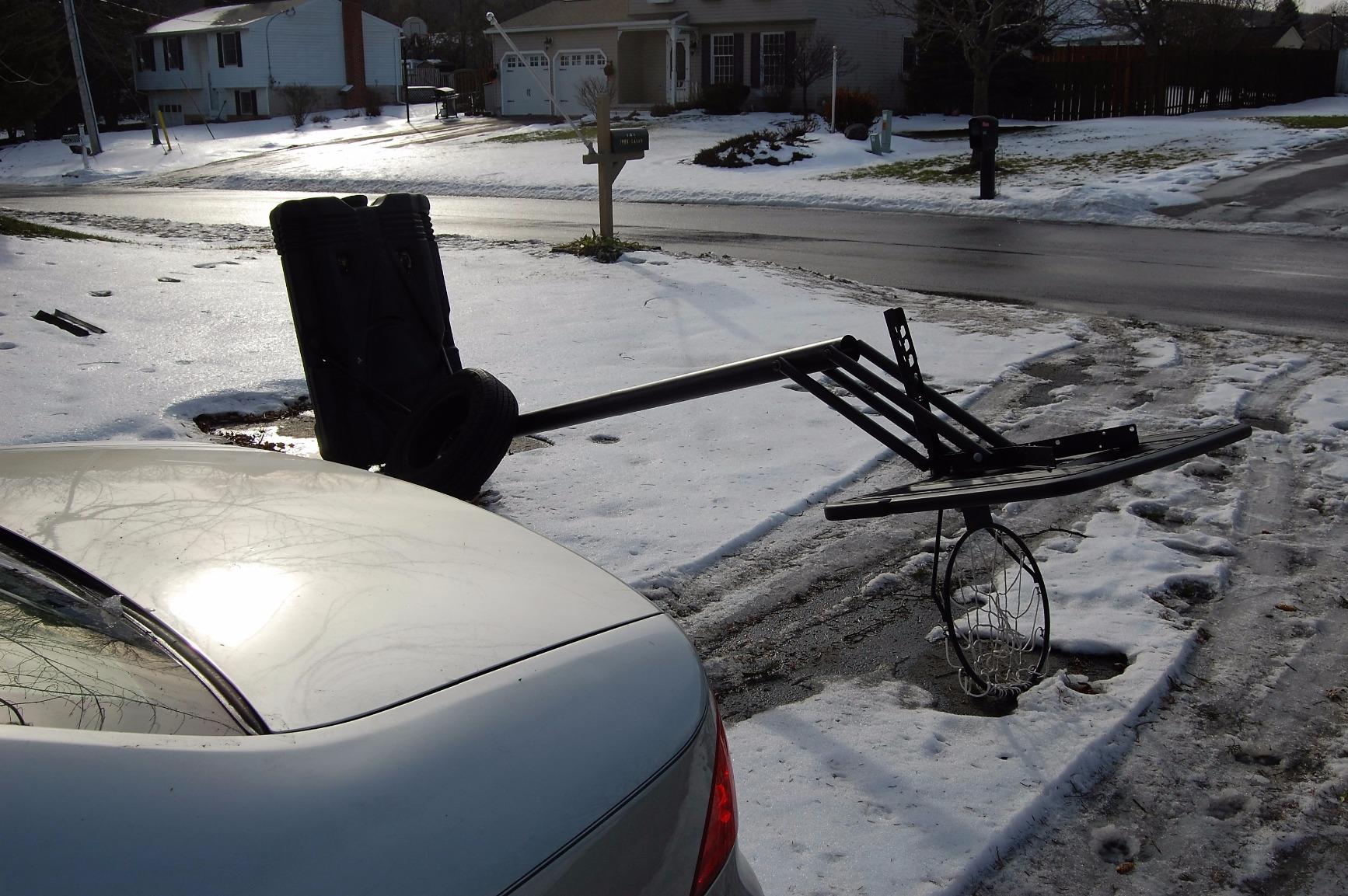 Lifetime 73650 44 Inch Shatterproof Backboard and Rim Combo Kit customer photo 1