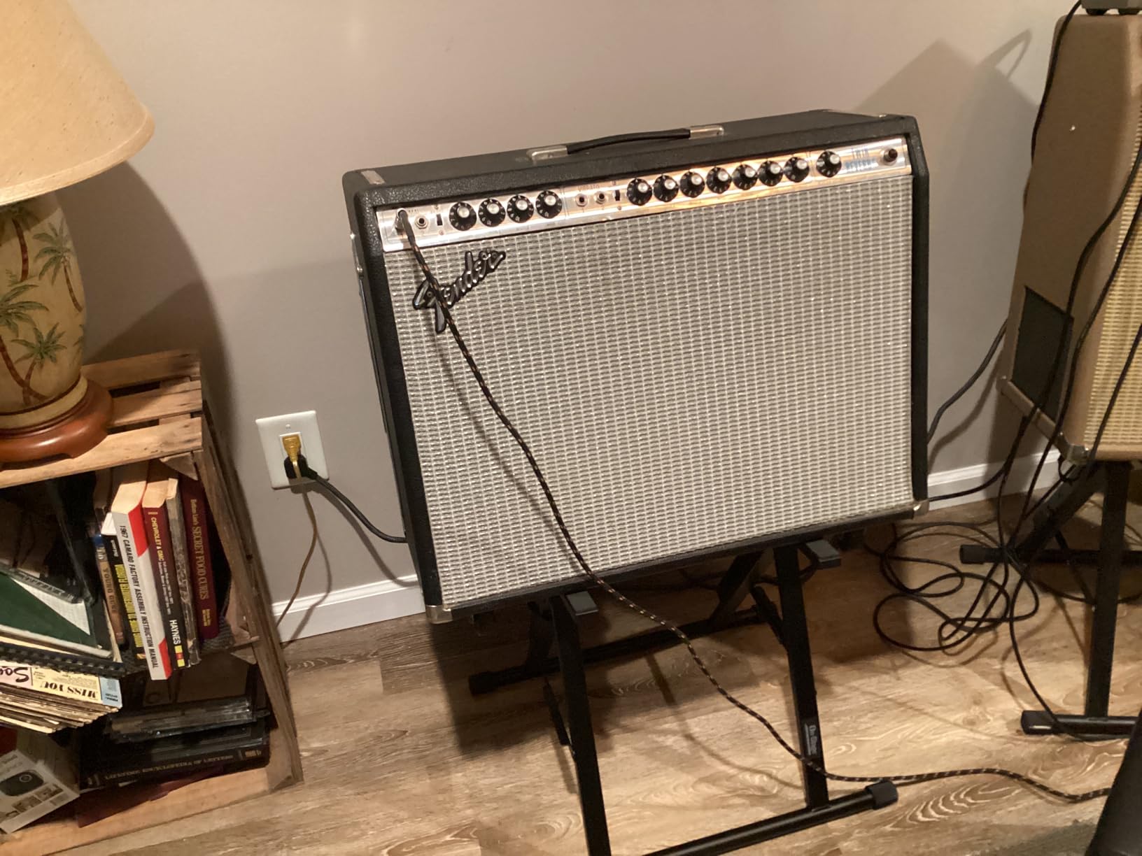 On-Stage RS7000 Tilt-Back Amp Stand (for Angling and Elevating Guitar Combo Amplifiers and Extension Speakers, Steel Construction, Up to 150LBs, Adjustable Height 17-24