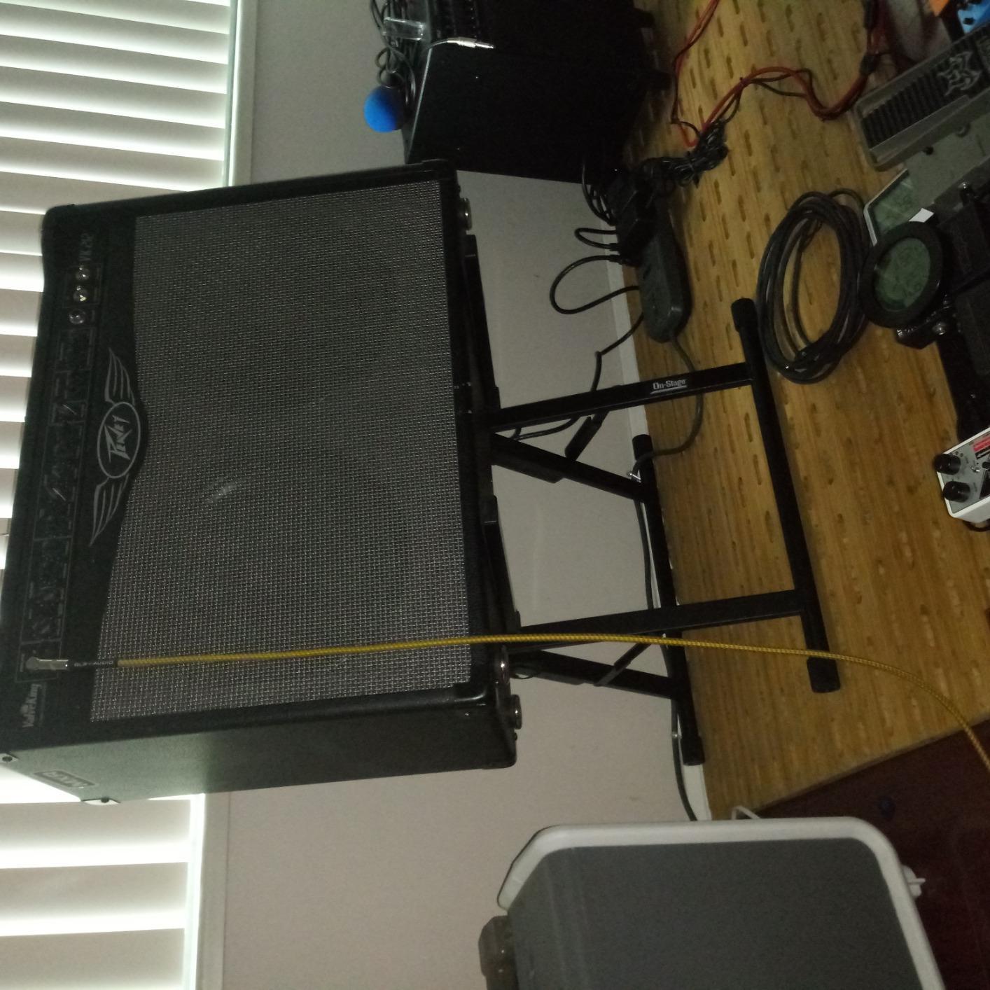 On-Stage RS7000 Tilt-Back Amp Stand (for Angling and Elevating Guitar Combo Amplifiers and Extension Speakers, Steel Construction, Up to 150LBs, Adjustable Height 17-24