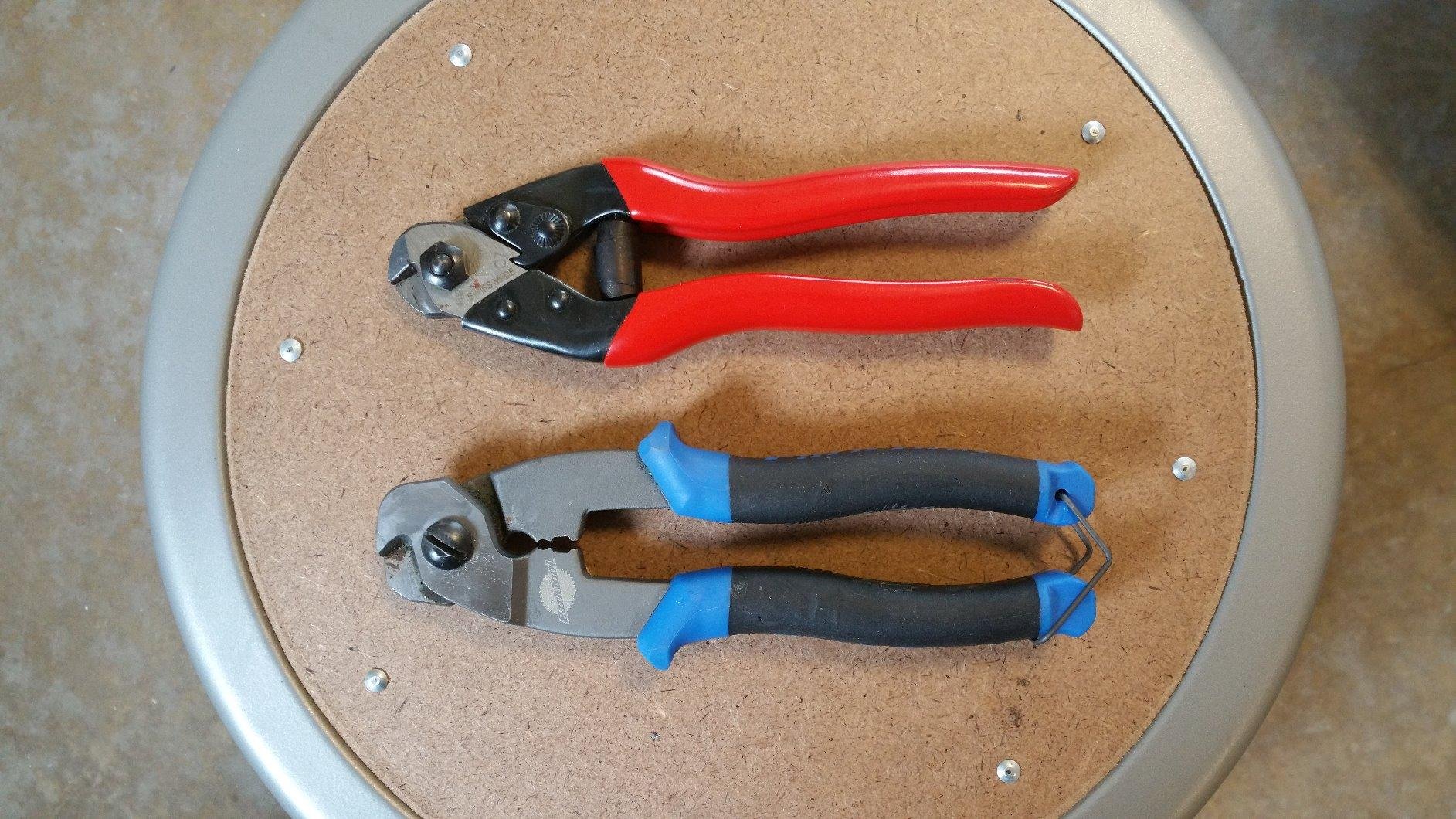 FELCO C7 Swiss Made Cable Cutters - One-Hand Wire Cutters for Bike Brake Lines, Fencing & Electrical Work | Compact Hand Tool with Triangular Hardened Steel Blades, Non-Slip Grip, No-Fray, 7mm customer photo 1