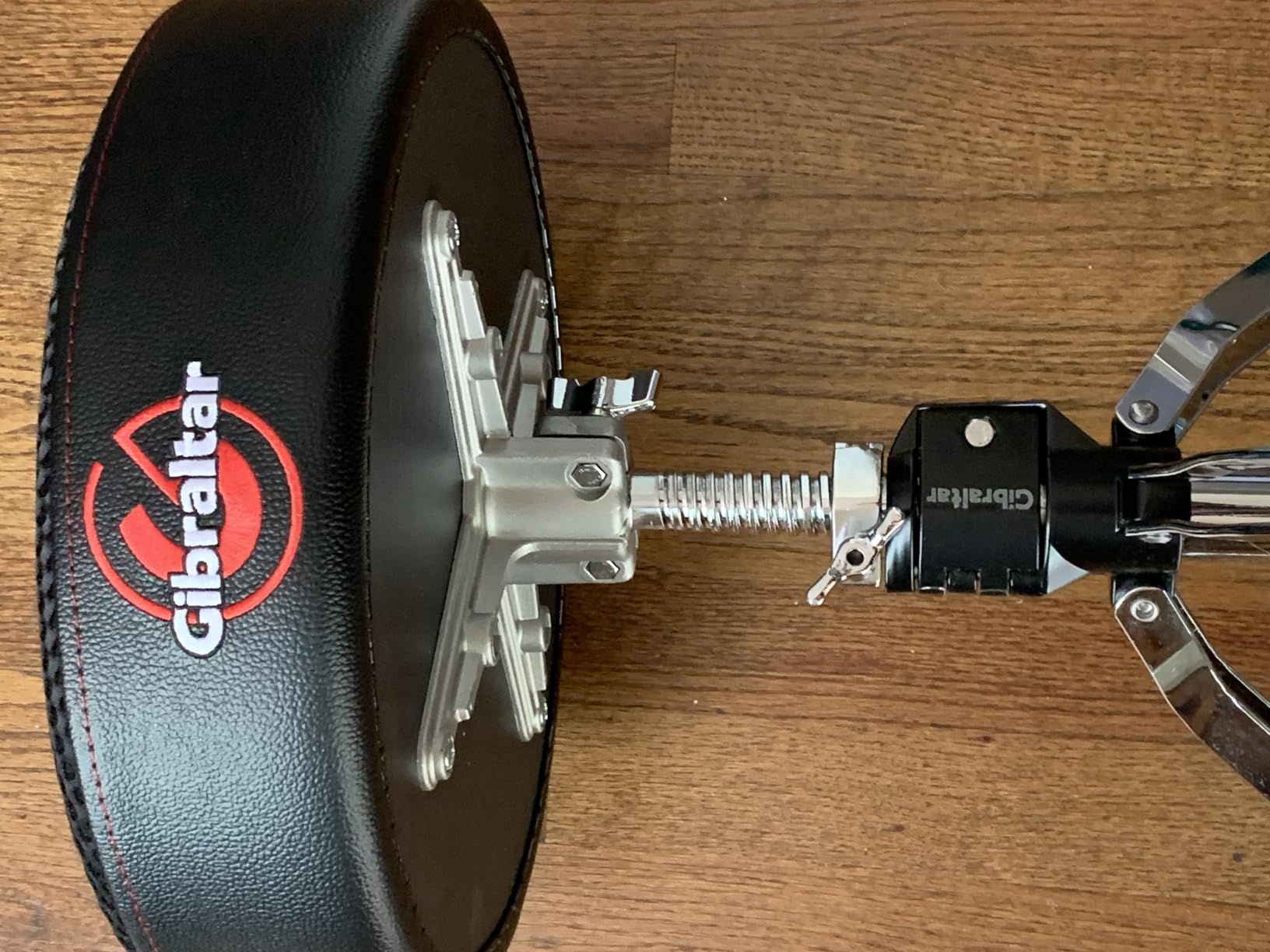 Gibraltar Drum Throne with Adjustable Height, Round Seat, Double-Braced Stool, Comfortable Cushion, Stable Tripod Base, Ideal for Practice, Studio, or Live Performance (9608) customer photo 1