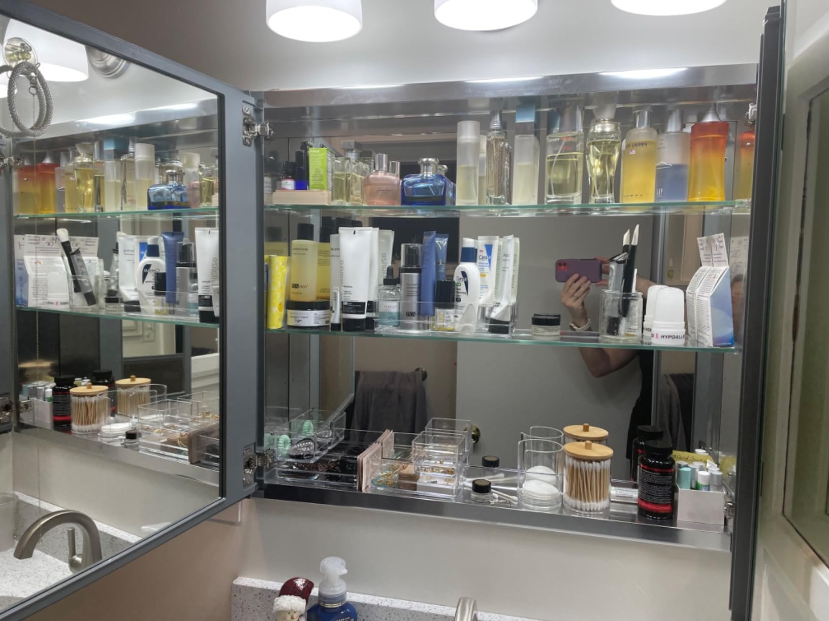 Kohler CB-CLC3026FS Bathroom Medicine Cabinet with Mirror, Beveled Mirror Doors, Adjustable Shelves, Rectangular Beveled Edge, 30 in. W x 26 in. H customer photo 2