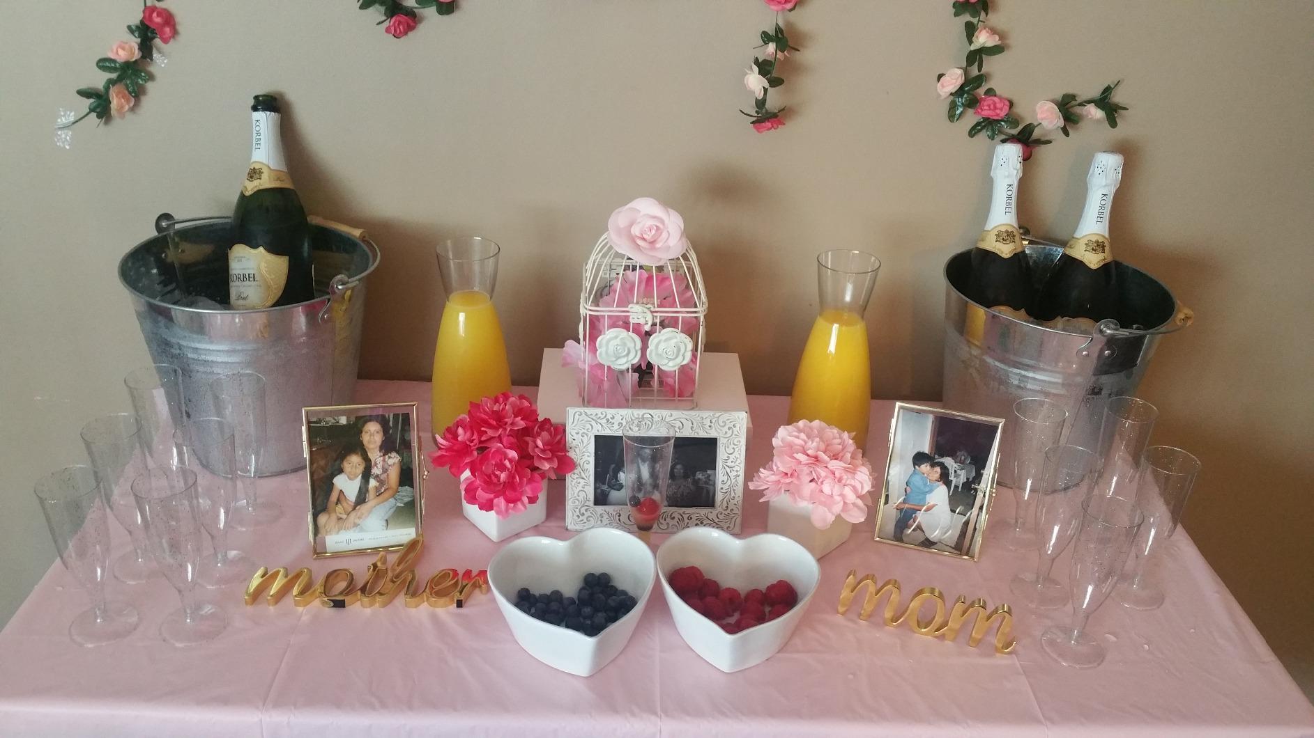 Bormioli Rocco Ypsilon Wine Carafe - Elegant Clear Glass Carafe For Water, Juice, Milk, Coffee, Iced Tea - Wide Mouth Serving Decanter Dispenser For Restaurants & Home Use - Made In Italy 36.5 Ounce customer photo 2