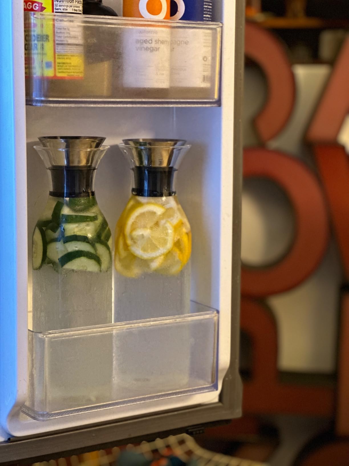 Eva Solo Fridge Carafe 1.1 qt | Stainless steel & Silicone Pouring Lip customer photo 2