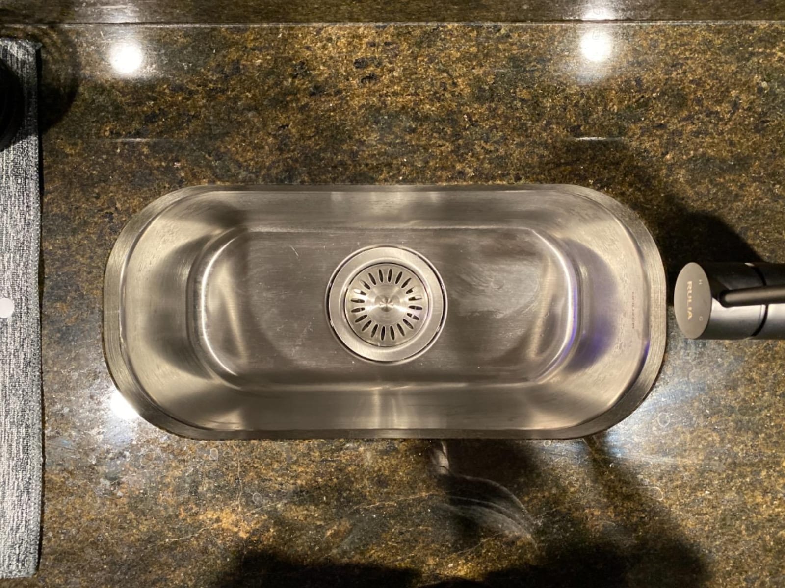 Houzer Club Stainless Steel Kitchen Bar & Prep Sink: 10 Inch Undermount Compact Oval Sink with Strainer customer photo 1