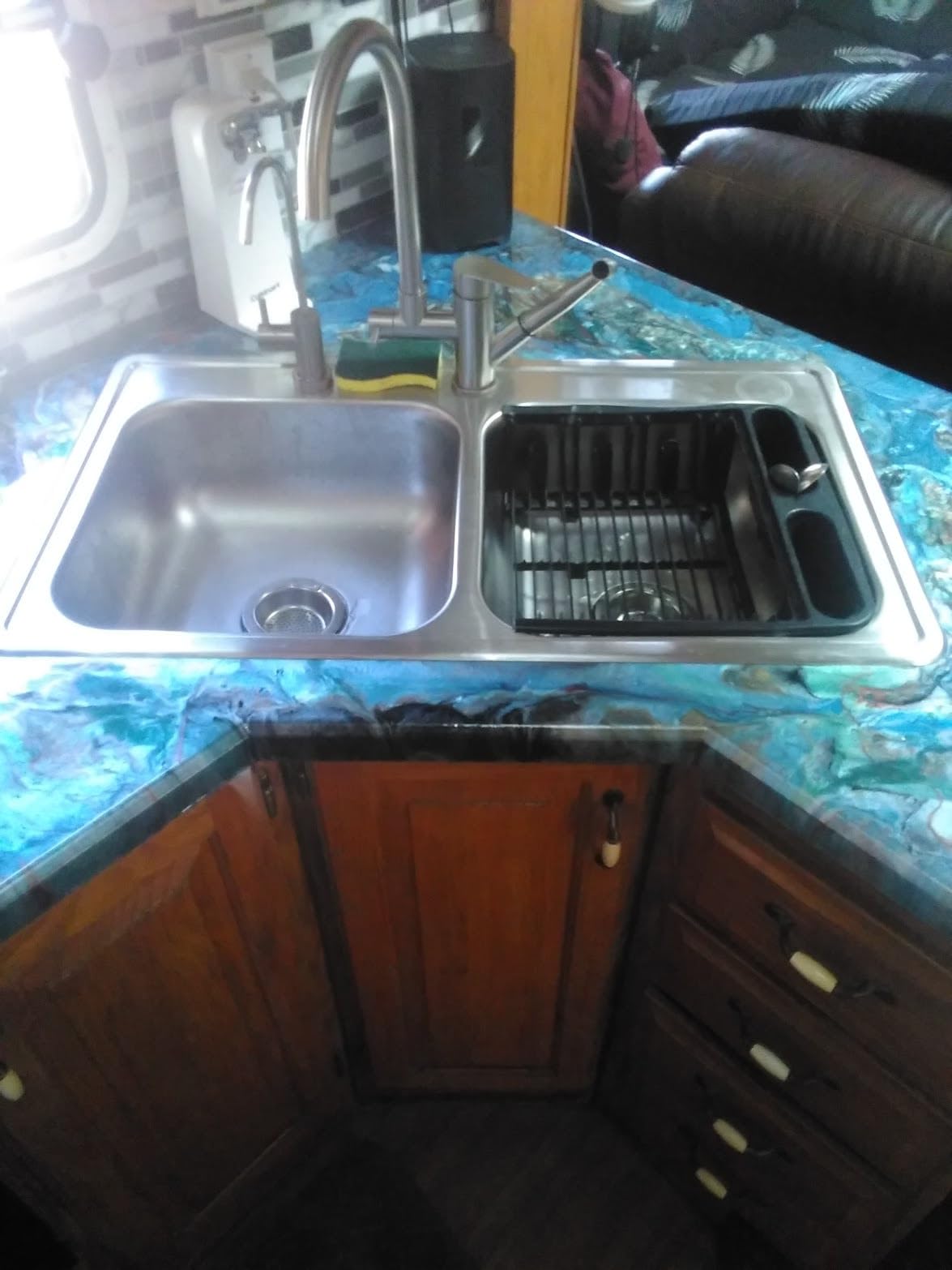 Elkay Dayton 33 In. x 19 In. x 6-7/16 In. Equal Double Bowl Drop-In Kitchen Sink, Stainless Steel customer photo 1