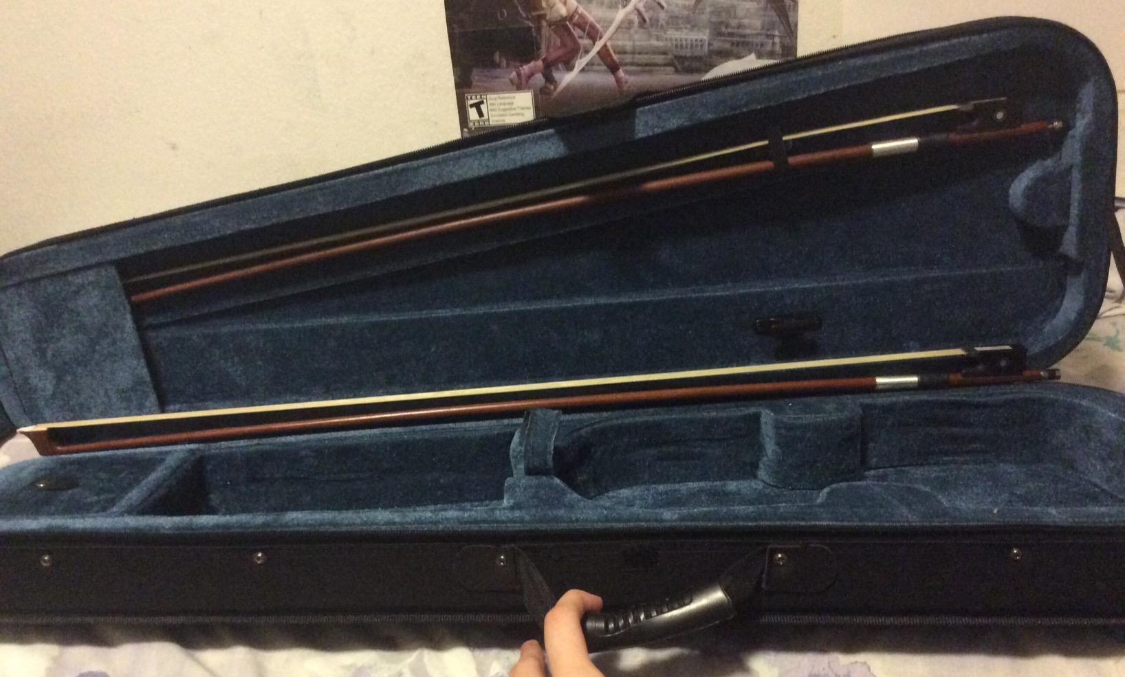 Mendini By Cecilio 1/2 Violin Set For Beginners, Black Solid Wood - Acoustic Violins Set with Hard Case, Tuner, Shoulder Rest, 2 Bows, Rosin, Bridge & Strings (Flamed) customer photo 2