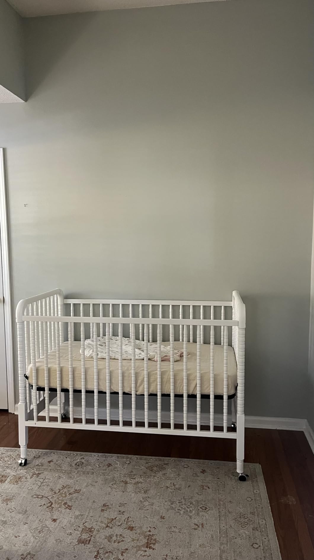 DaVinci Jenny Lind 3-in-1 Convertible Baby Crib, White | GREENGUARD Gold Certified- Converts to Toddler Bed & Daybed, 4 Adjustable Mattress Heights - Conversion Kit Sold Separately customer photo 1
