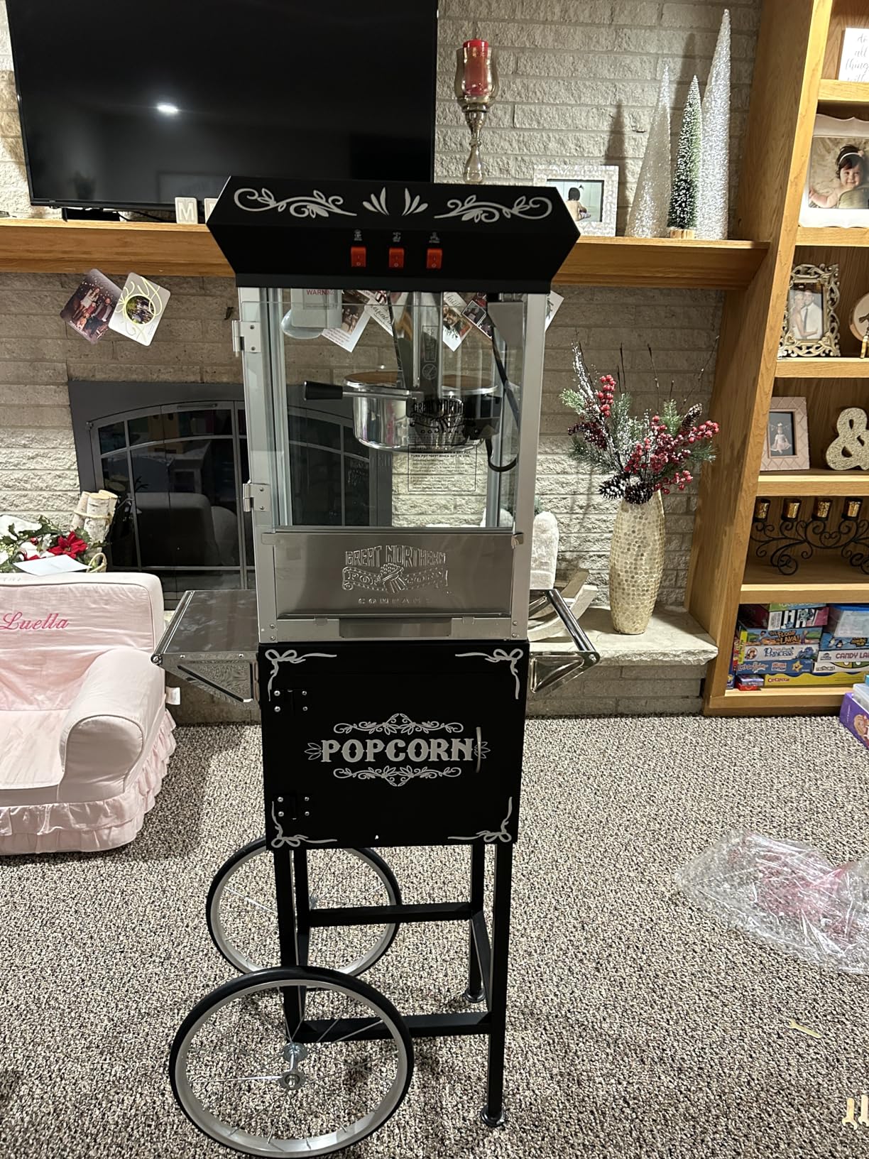 Great Northern Popcorn Foundation 8oz Popcorn Machine Cart on Wheels, Black | Movie Theater Style Vintage Popcorn Maker Machine with Cart and Stainless Steel Kettle that Makes up to 48 Cups customer photo 1