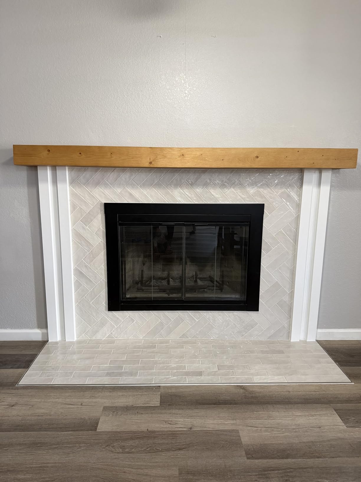 Pleasant Hearth AT-1002 Ascot Fireplace Glass Door, Black, Large customer photo 1