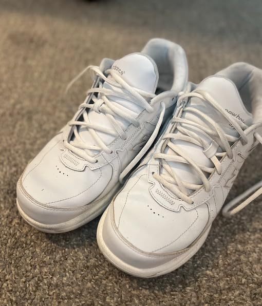 Men's 577 V1 Lace-Up Shoe customer photo 2