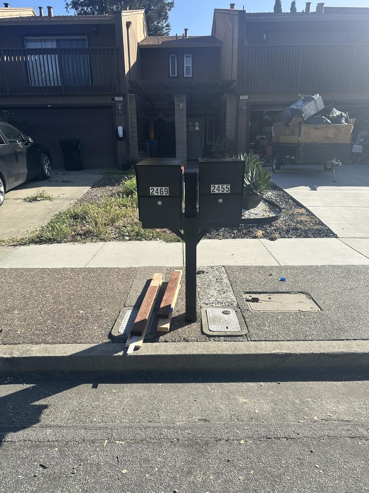 Mail Boss Package Master Locking Post Mount Package Mailbox, USPS Approved, Black customer photo 1
