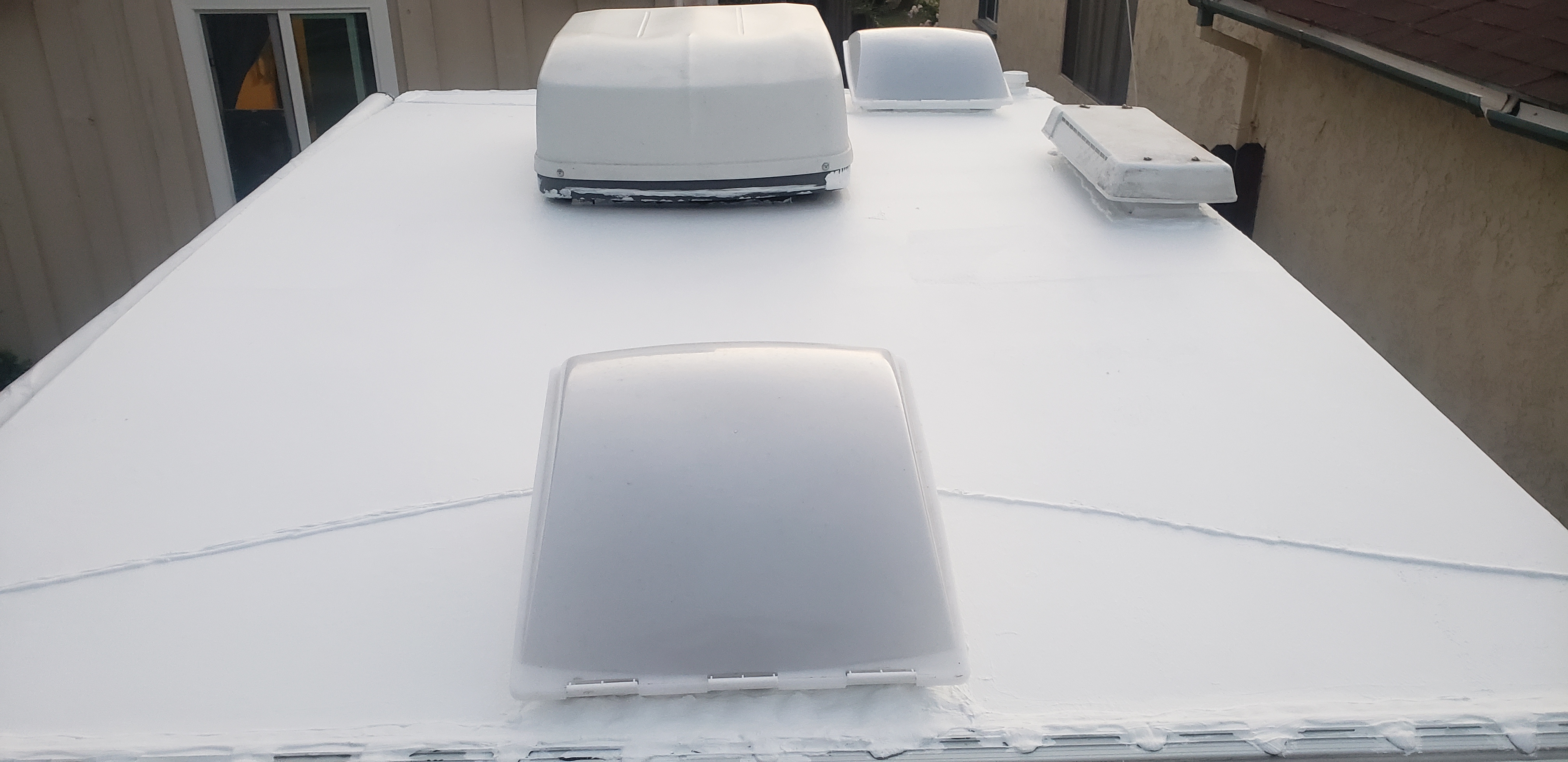Dicor RP-CRC-1 EPDM Rubber Roof Acrylic Coating Part 2 - White, 1 Gallon customer photo 2