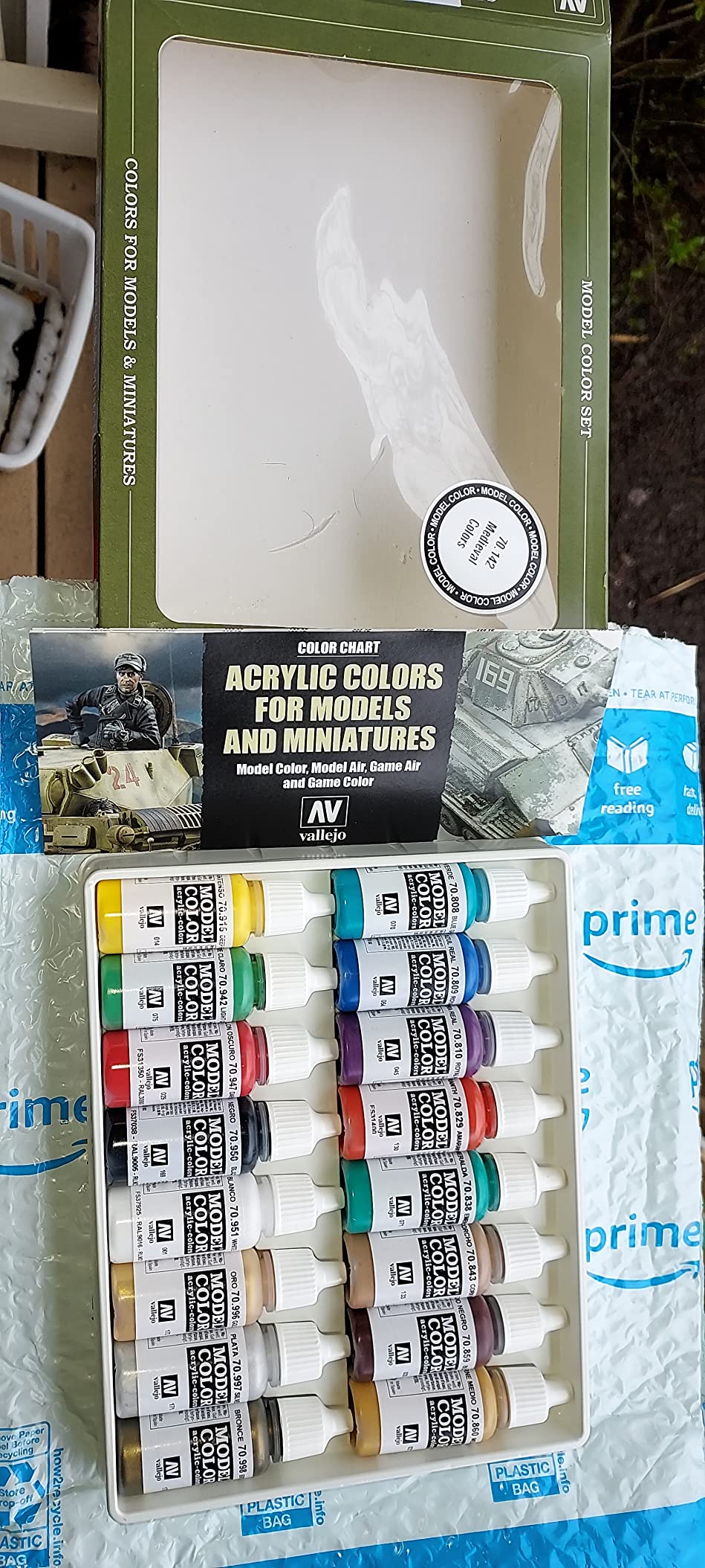 Vallejo - Model Color Medieval Colors Set | Modeling Acrylic Paints | 16 Bottles x 18 ml (0.60 fl.oz.) customer photo 2