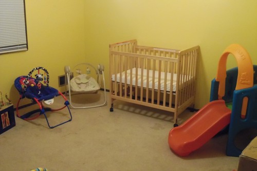 Foundations SafetyCraft Clearview Compact Daycare Crib, Natural | Durable Wood Construction, 4 Non-Marking Casters (2 Locking), Includes 3