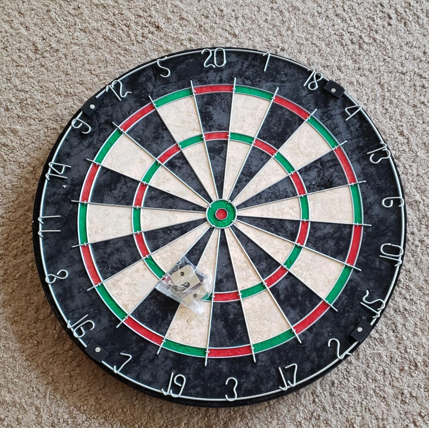 Hey Play Bristle and Metal Dart Board, 18