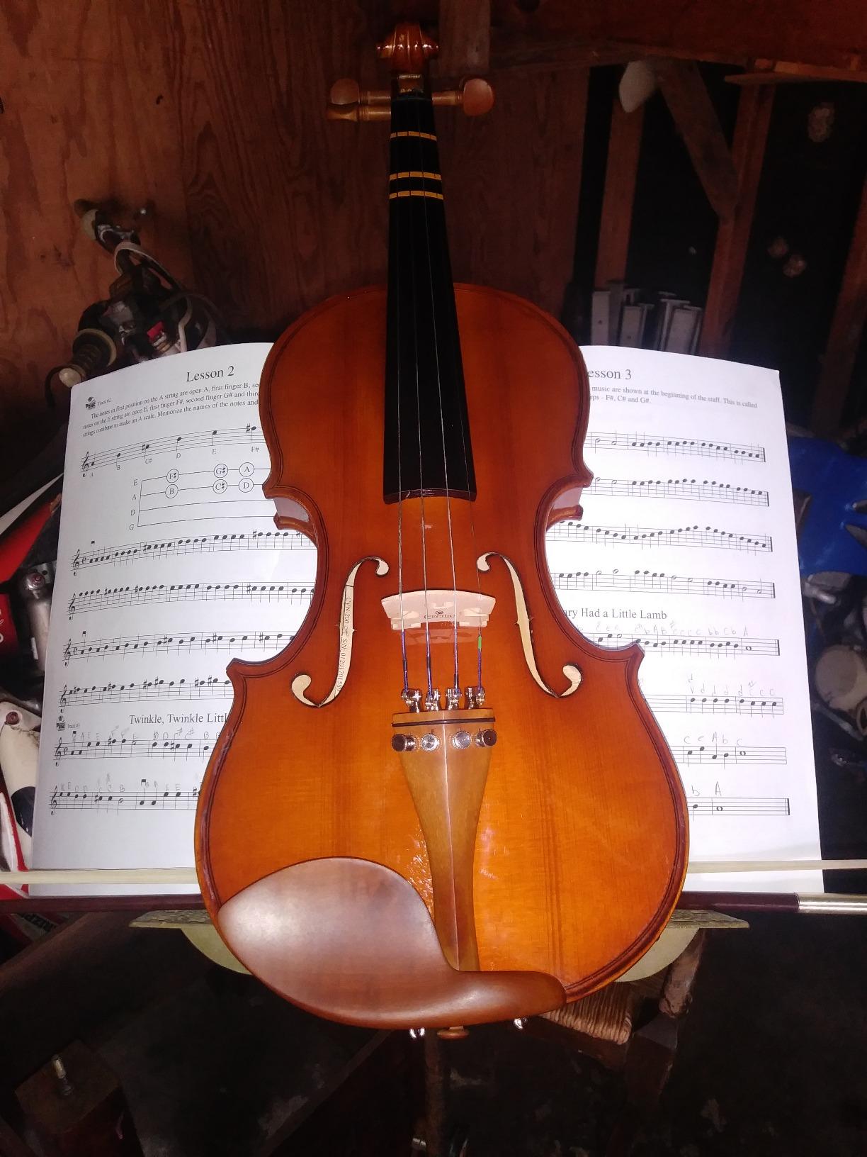 Cecilio 1/2 Size Acoustic Violin, Solid Spruce Maple Body Beginner Kit customer photo 2