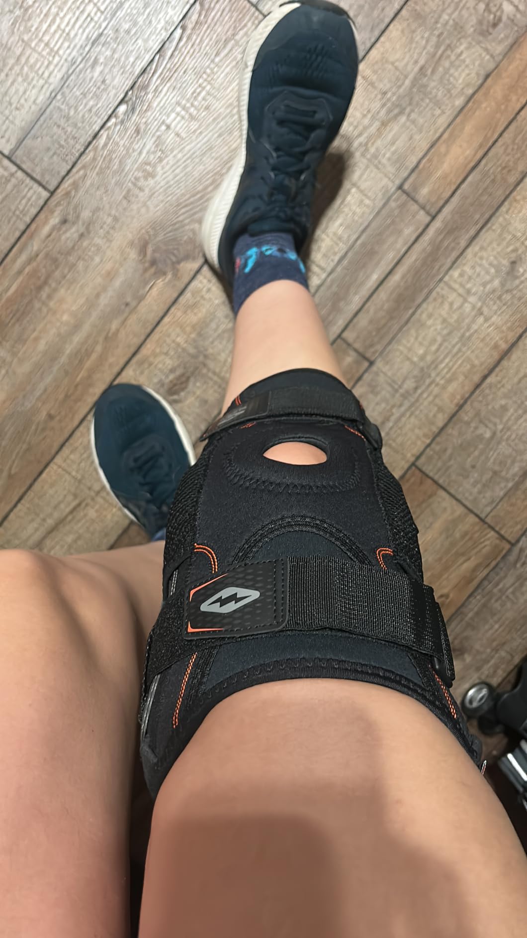 Shock Doctor Knee Brace, Compression Knee Brace for Men & Women, Hinged Knee Brace with Side Stabilizers, Maximum Support, Adjustable Dual Hinges customer photo 1
