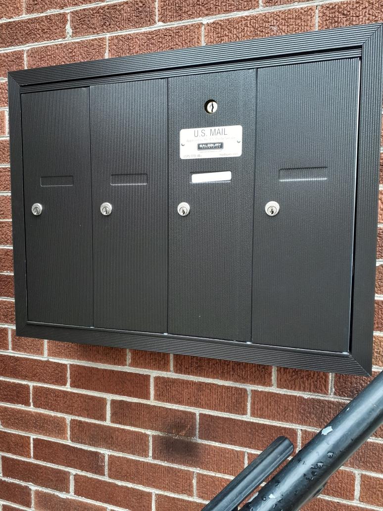 Salsbury Industries Mailbox, Aluminum, Powder Coated, 4 Doors, Surface, 3504ASU - 1 Each customer photo 2