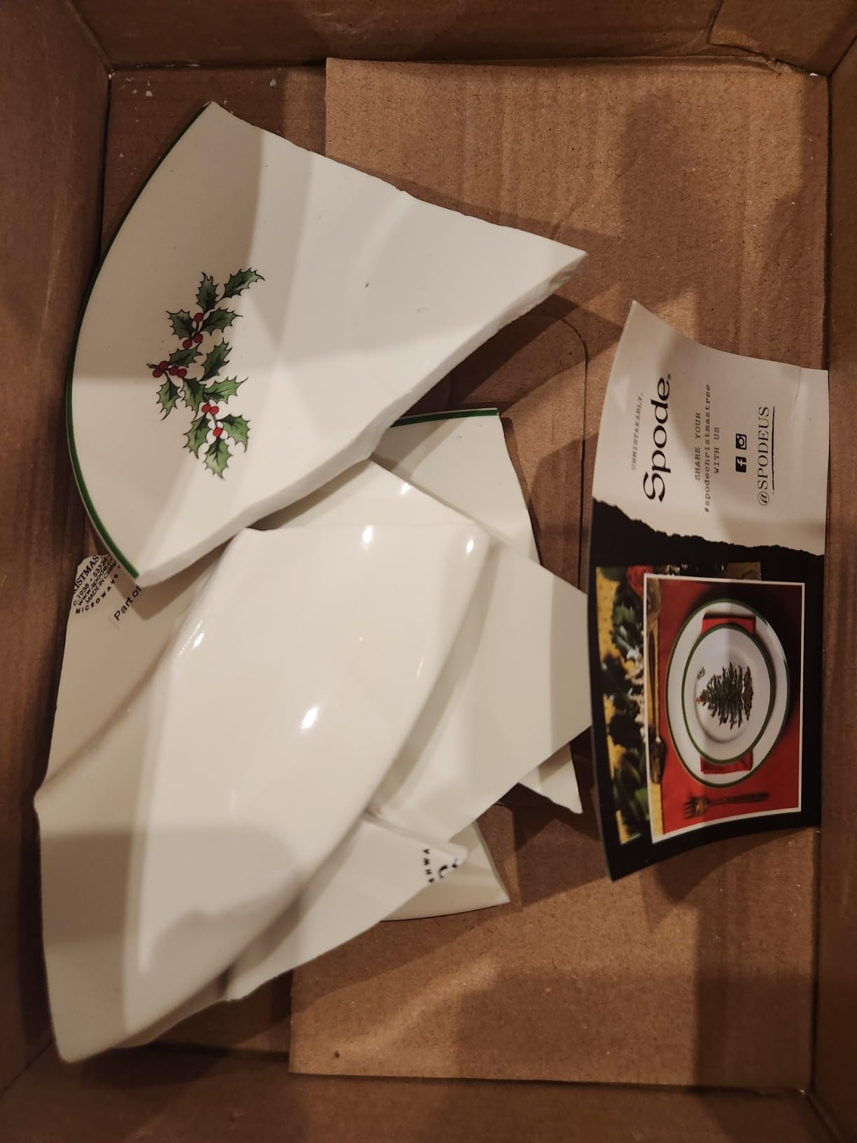Spode Christmas Tree 9 Oz Gravy Boat & Stand - Set of 2 customer photo 2