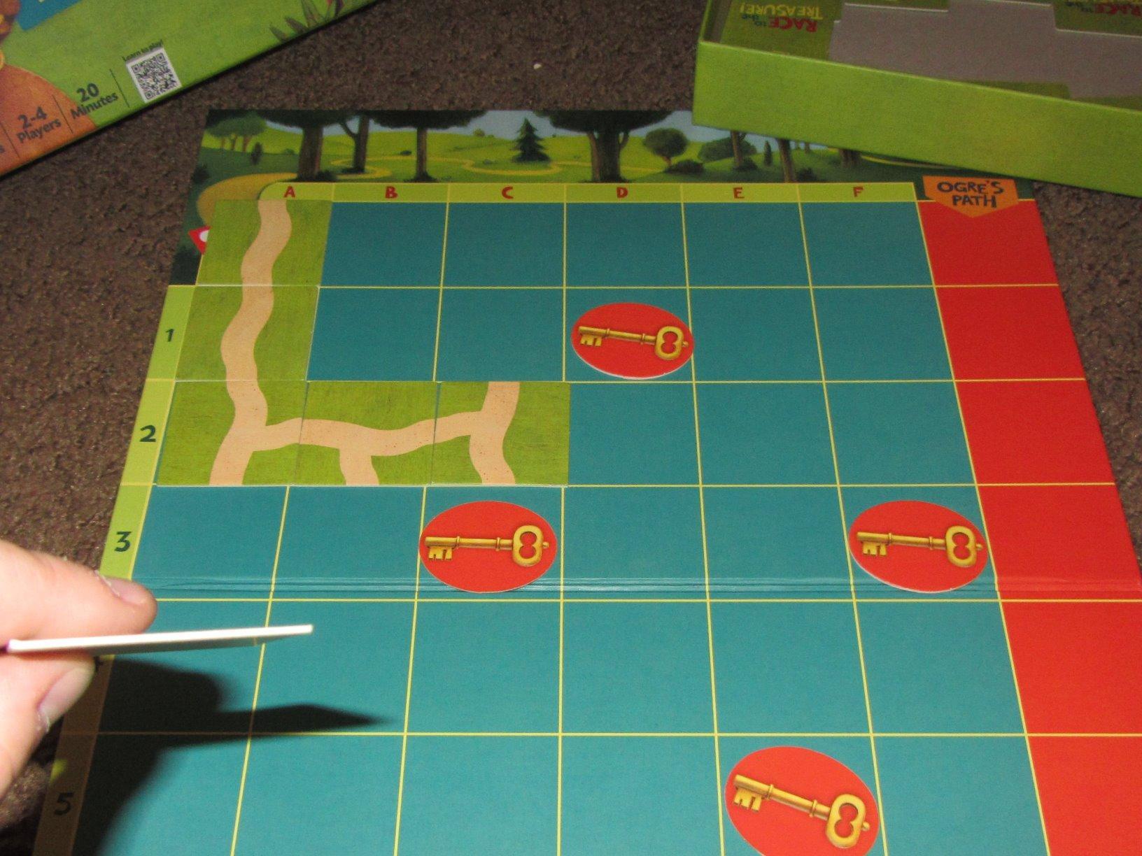 Peaceable Kingdom Race to the Treasure! Cooperative Path Building Game customer photo 2