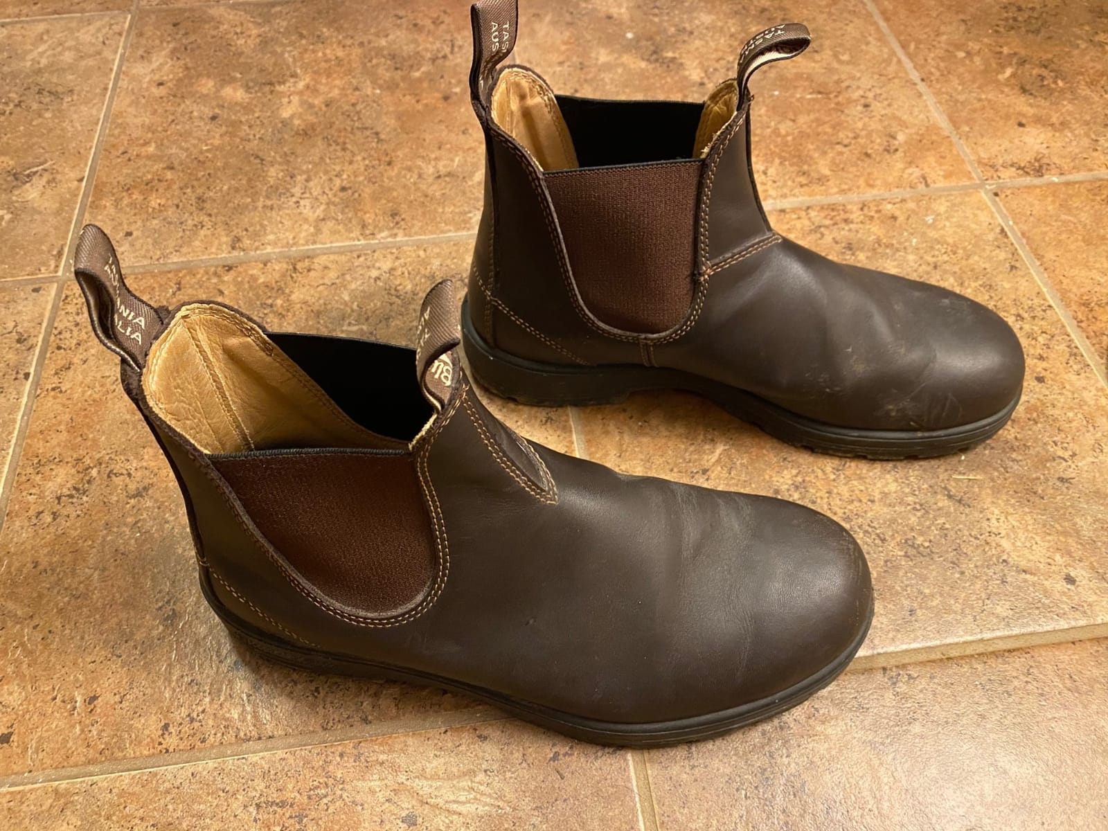 Blundstone Unisex Classic Series Chelsea Boot for Men and Women customer photo 2