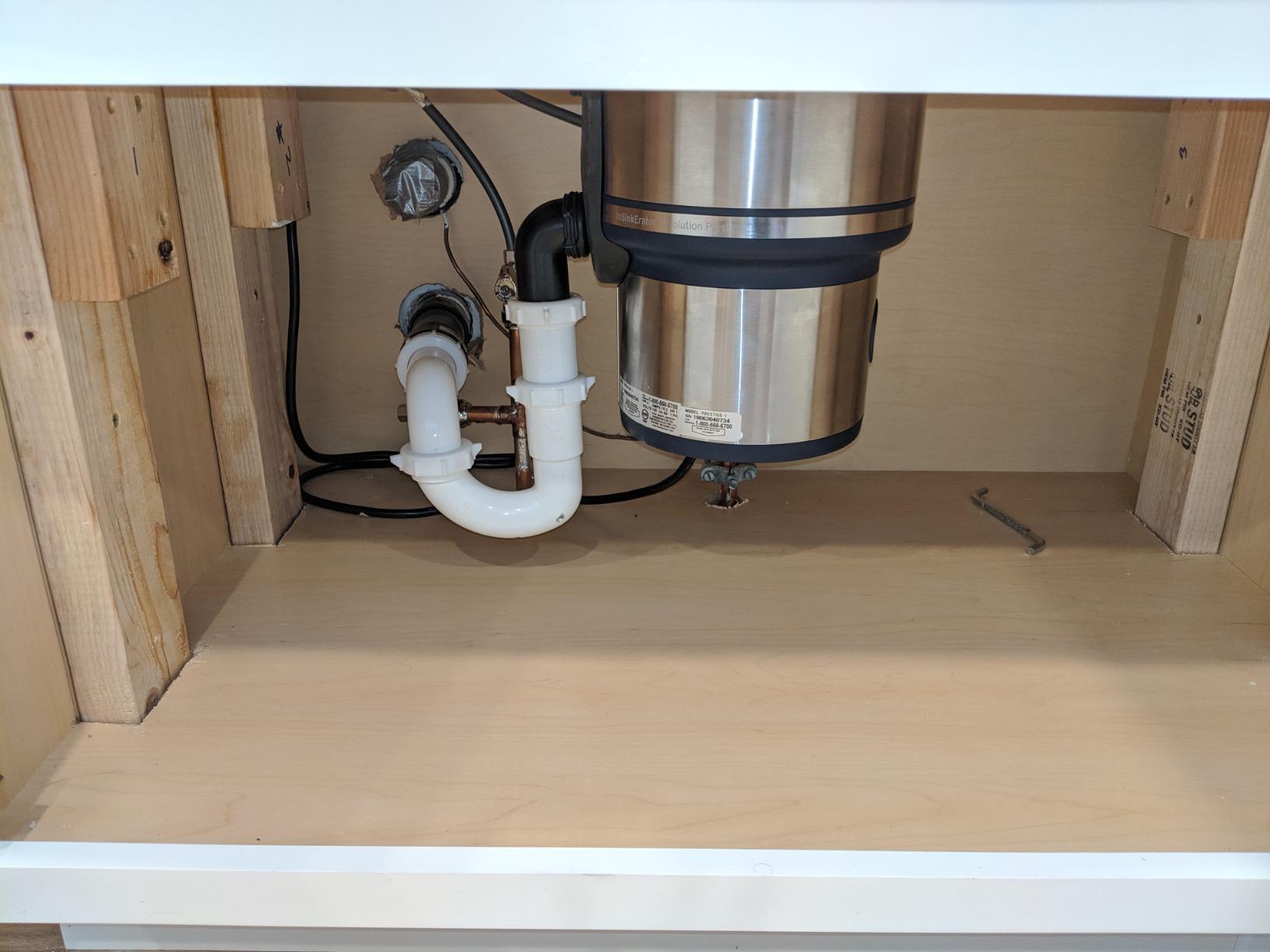 Ruvati 33-in 16-Gauge Apron-Front Farmhouse Workstation Sink - RVH9200 customer photo 2
