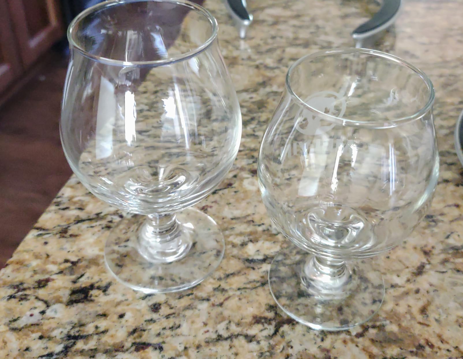 Libbey Craft Brews Classic Belgian Beer Glasses, Stemmed, Dishwasher Beer Glass Set of 4, 16 Oz, Tall Tulip Glasses for Belgian Ale, Lager and More customer photo 1