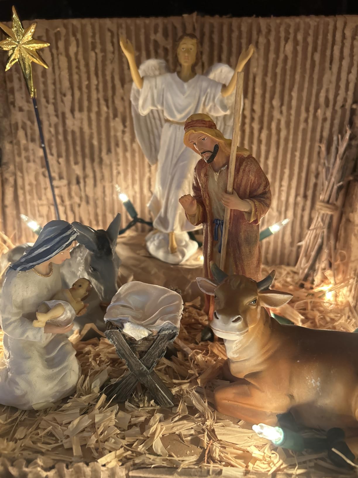 Three Kings Gifts 11-Piece Real Gold Christmas Nativity Scene Set, 10-Inch Scale Polystone customer photo 2