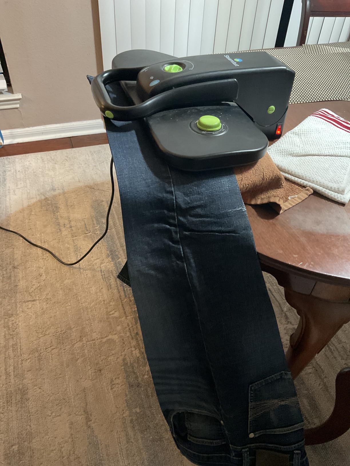 Steamfast SF-623 Mid-Size Steam Press with Multiple Fabric Settings and Steam Burst Function, Black customer photo 1
