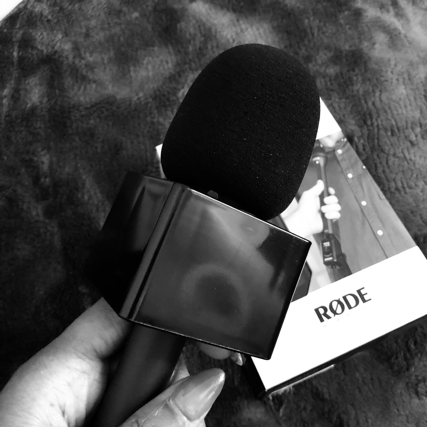 Rode Reporter Omnidirectional Dynamic Microphone, Black - XLR connector and mesh basket for interviews, presentations and broadcasting customer photo 1