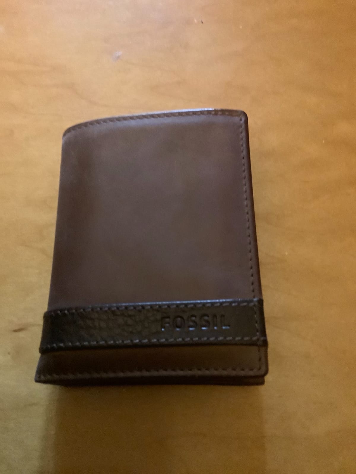 Fossil Men's Ingram Leather Trifold with ID Window Wallet, Leather Trifold Wallet for Men, Brown customer photo 1