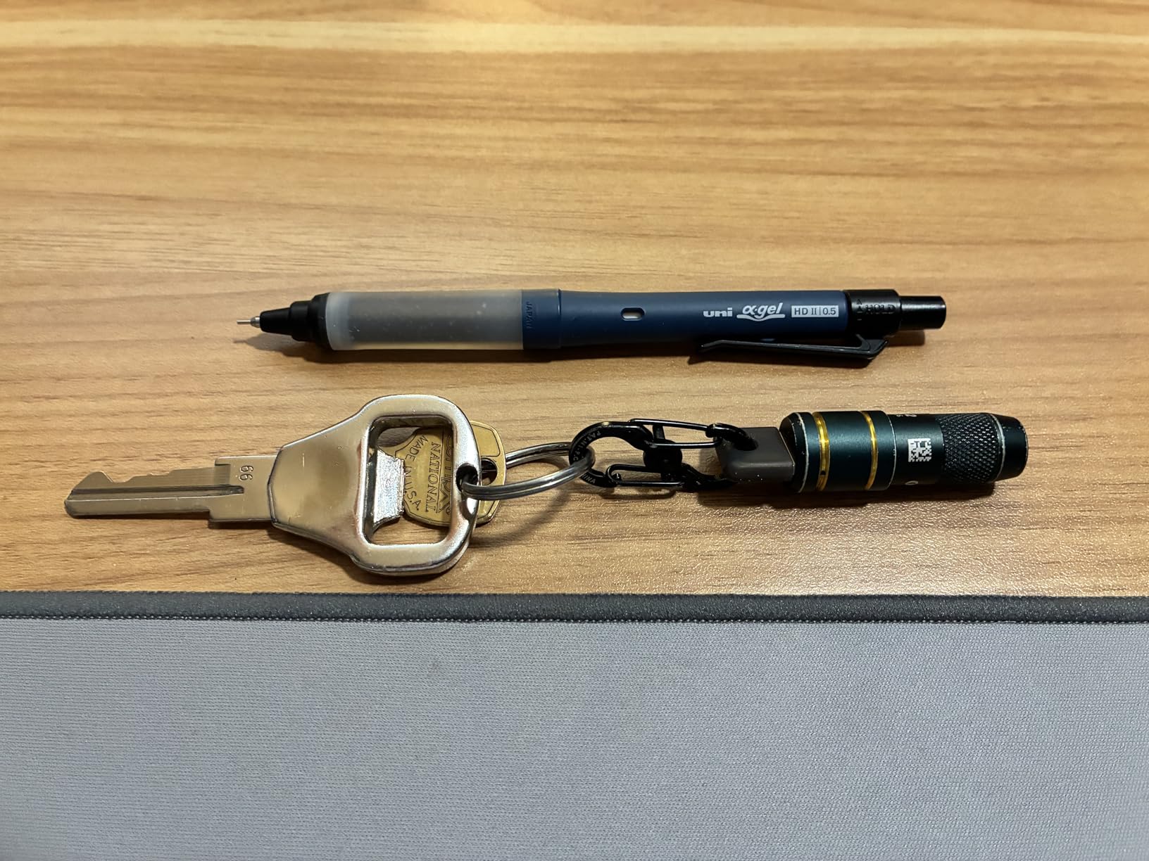 Nite Ize S-Biner MicroLock Stainless Steel - S-Biner with Locking Dual Sided Gates - Keep Keys Secure with Carabiner Key Holder - Black (2 Pack) customer photo 1