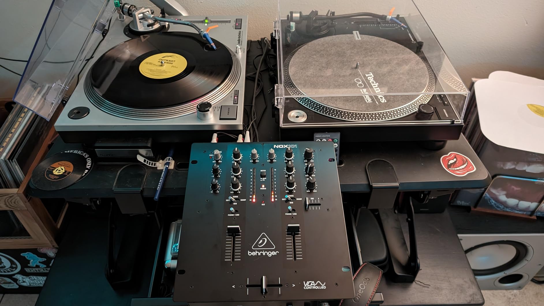 Behringer PRO MIXER NOX101 Premium 2-Channel DJ Mixer with Full VCA-Control and Ultraglide Crossfader customer photo 1