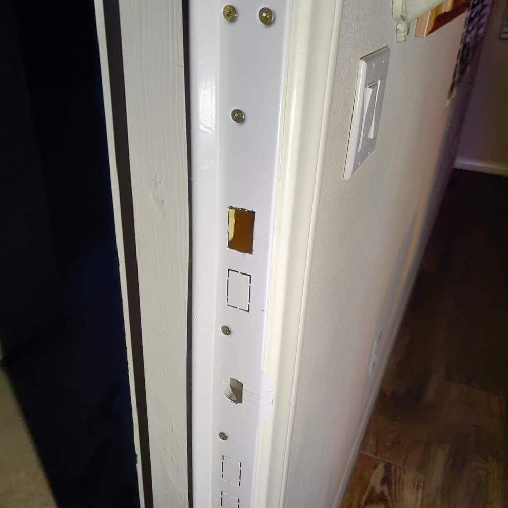 Prime-Line U 11026 Jamb Repair and Reinforcement Kit, 59-1/2 In. Installed, Steel Construction, White (1 Kit) customer photo 1