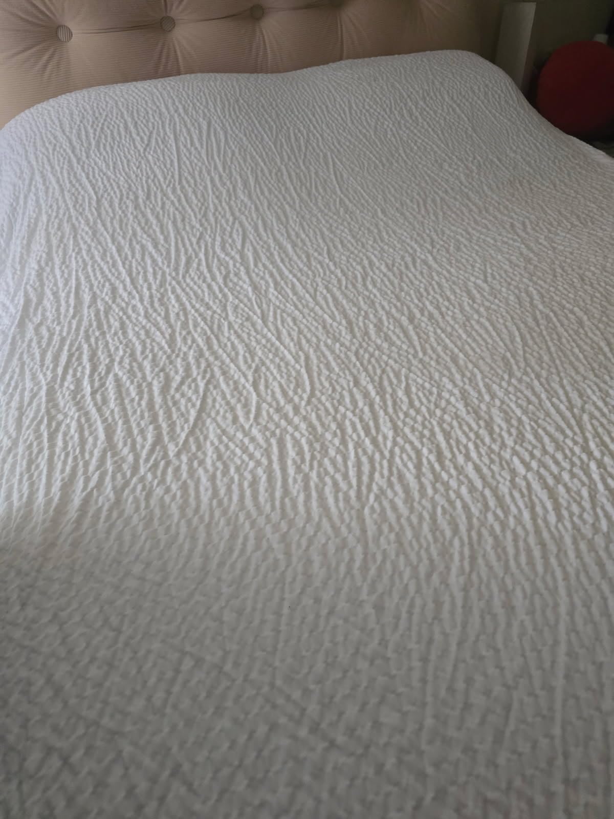 Coverlet Queen Size | Lightweight & Breathable Cotton Blend | Bedspread with Unique Wash-Activated Ripple Texture | Hotel Bedspread | White Quilt for All Season Comfort customer photo 2