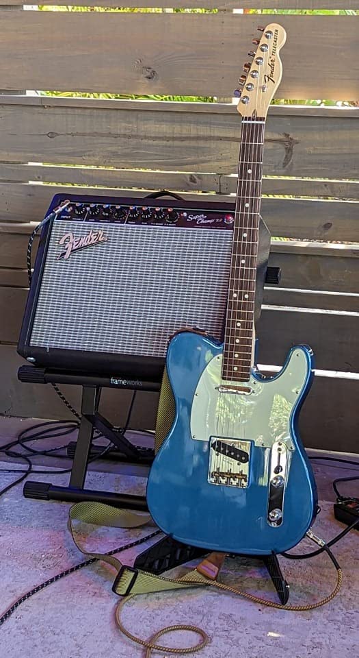 Gator Frameworks Adjustable Guitar Amp Stand, Fits Most Combo Amplifiers (GFW-GTR-AMP) customer photo 1