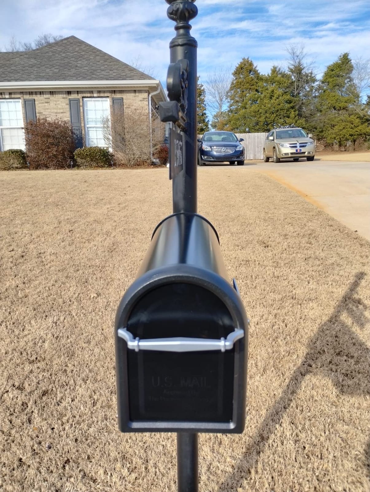 Architectural Mailboxes Chadwick Galvanized Steel Post Mount Mailbox, 8950B-10, Black, Medium Capacity customer photo 2