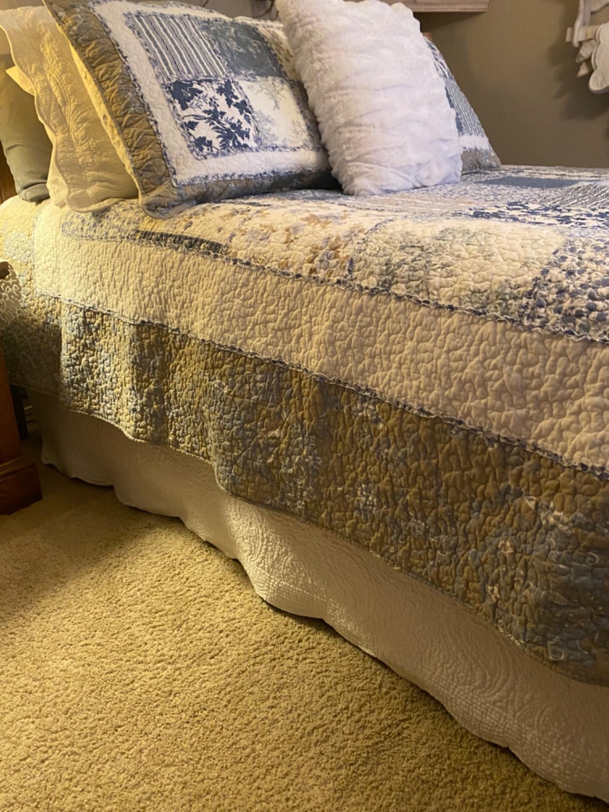 Greenland Home Paisley Quilted 100% Cotton Bed Skirt, White, Queen customer photo 2