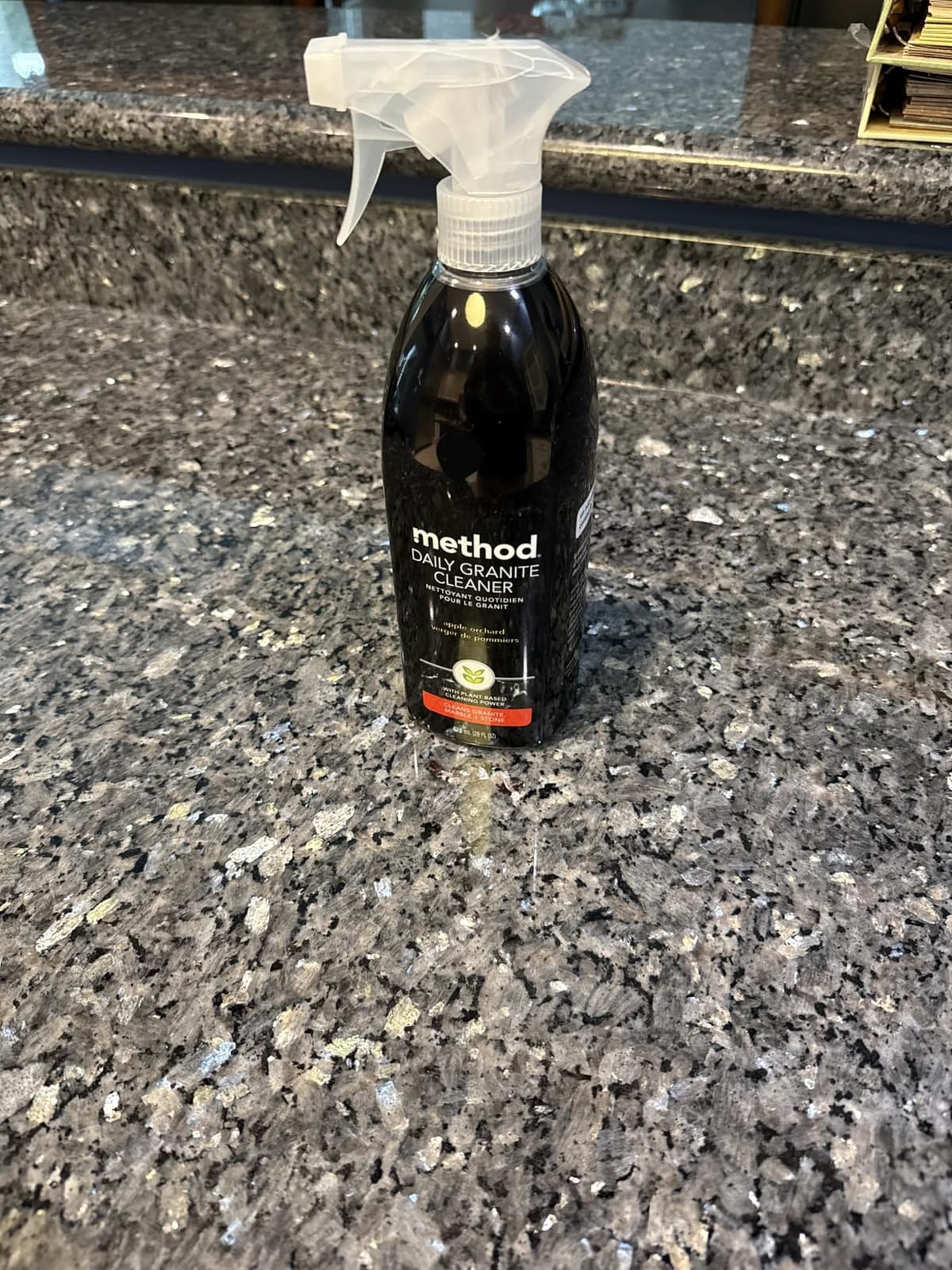 method Daily Granite Cleaner Spray, Apple Orchard, 28 fl oz | Cleans and Polishes, For Use on Granite, Marble, and Other Sealed Stone customer photo 2