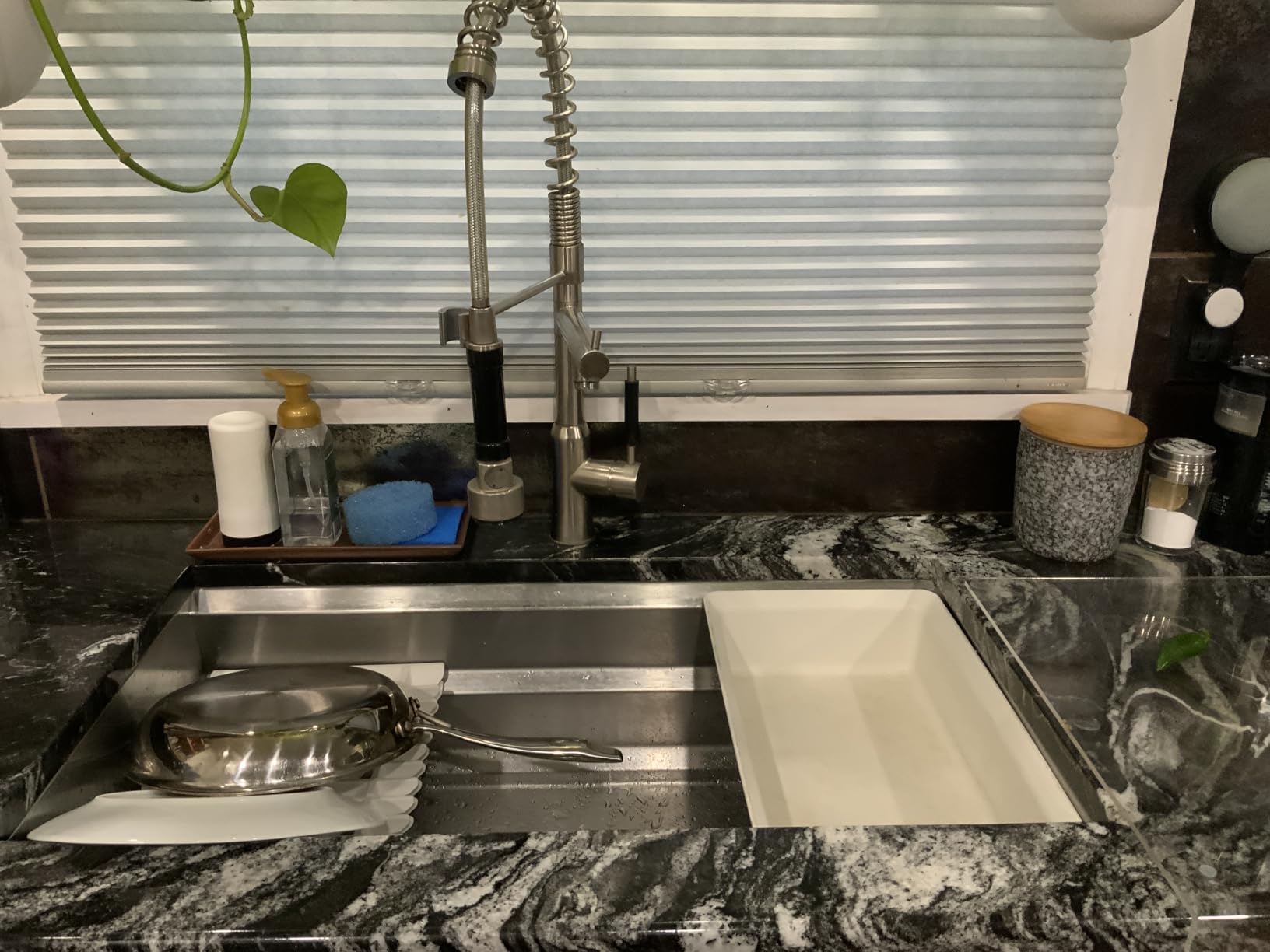 KOHLER Prolific 33 Inch Workstation Stainless Steel Single Bowl - Undermount Kitchen Sink with Included Accessories, K-5540-NA customer photo 2