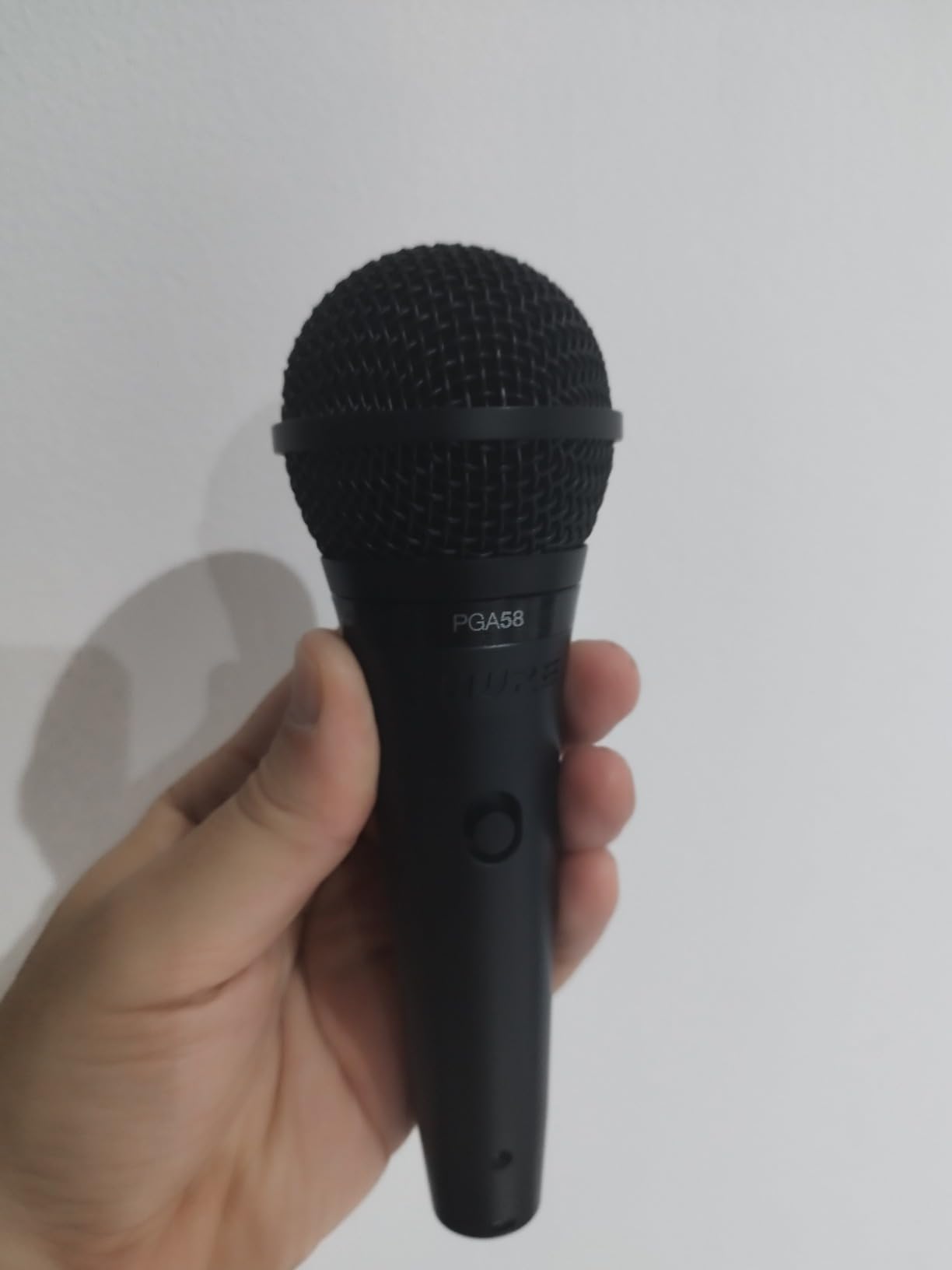 Shure PGA58 Dynamic Microphone - Handheld Mic for Vocals with Cardioid Pick-up Pattern, Discrete On/Off Switch, 3-pin XLR Connector, 15' XLR-to-QTR Cable, Stand Adapter and Zipper Pouch (PGA58-QTR) customer photo 2