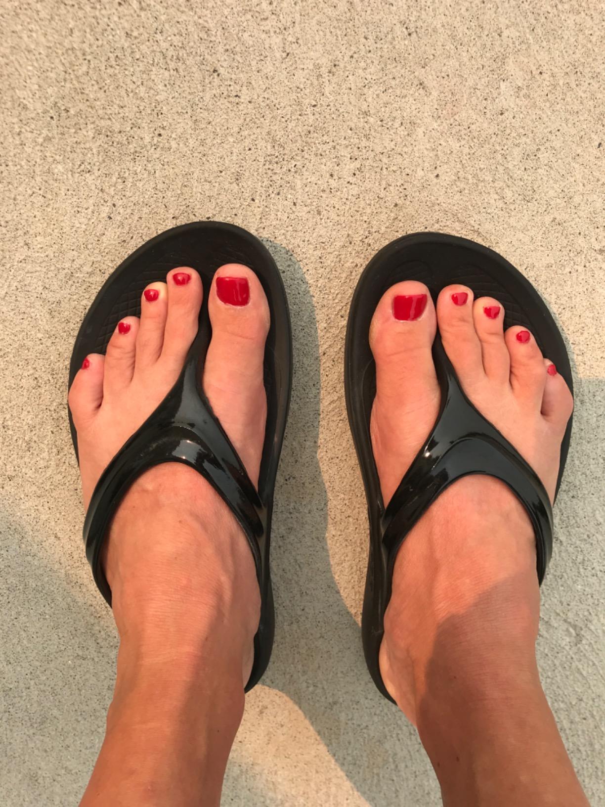 OOFOS womens Women's Oolala Sandal customer photo 1