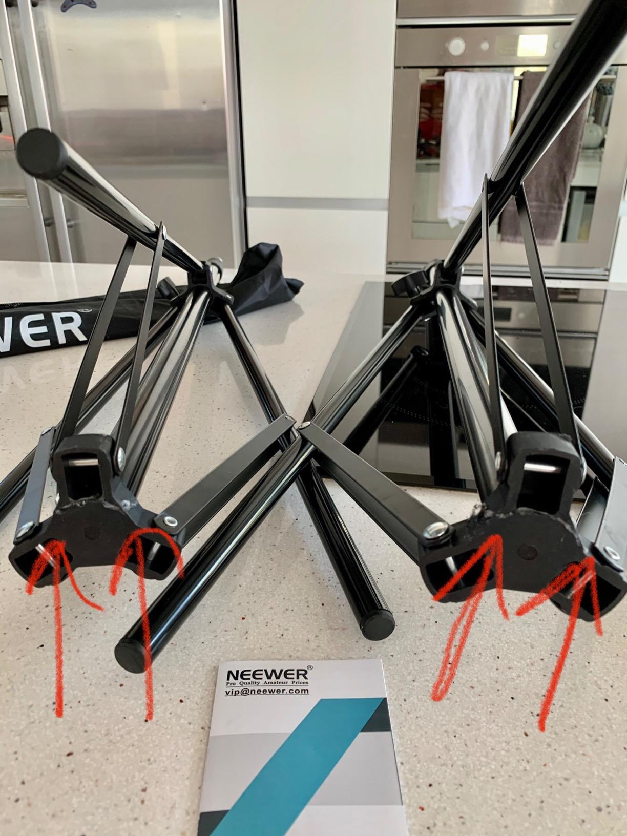 NEEWER Photography Light Stand, 7 Feet / 210cm Aluminum Alloy (2 Pieces) | Photo Studio Tripod Stands, for Video, Portrait, Photography Lighting, for Reflectors, Soft Boxes, Umbrellas, Backgrounds customer photo 1