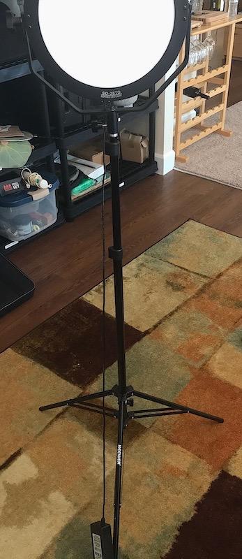 NEEWER Photography Light Stand, 7 Feet / 210cm Aluminum Alloy (2 Pieces) | Photo Studio Tripod Stands, for Video, Portrait, Photography Lighting, for Reflectors, Soft Boxes, Umbrellas, Backgrounds customer photo 2