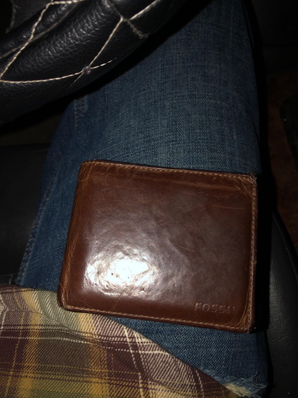 Fossil Men's Wallet, Derrick Leather RFID-Blocking Wallet, Bifold with Flip ID, Brown customer photo 2
