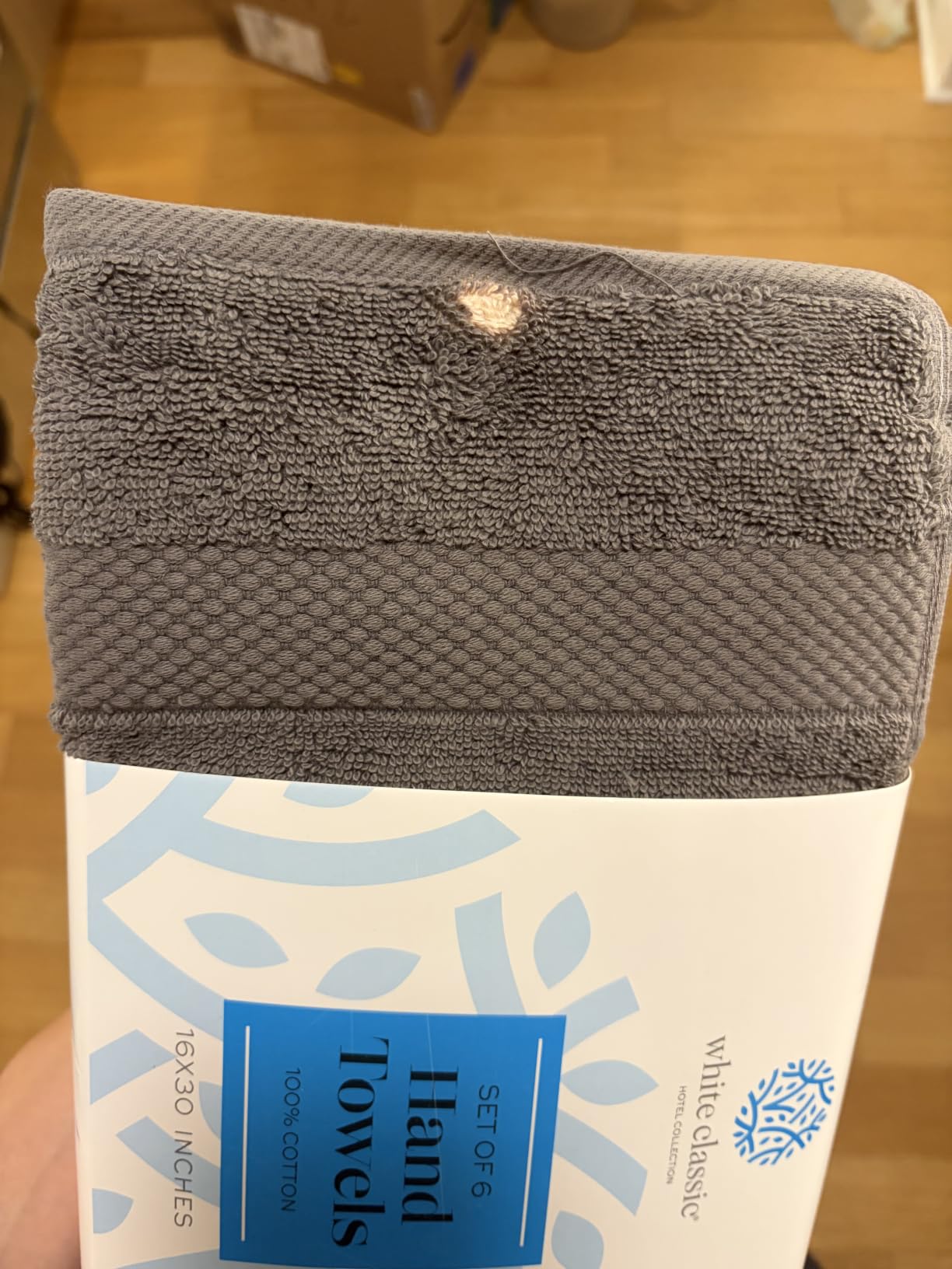 Luxury White Hand Towels - Soft 100% Turkish Cotton | Highly Absorbent Hotel spa Bathroom Towel Collection | 16x30 Inch | Set of 6 customer photo 1