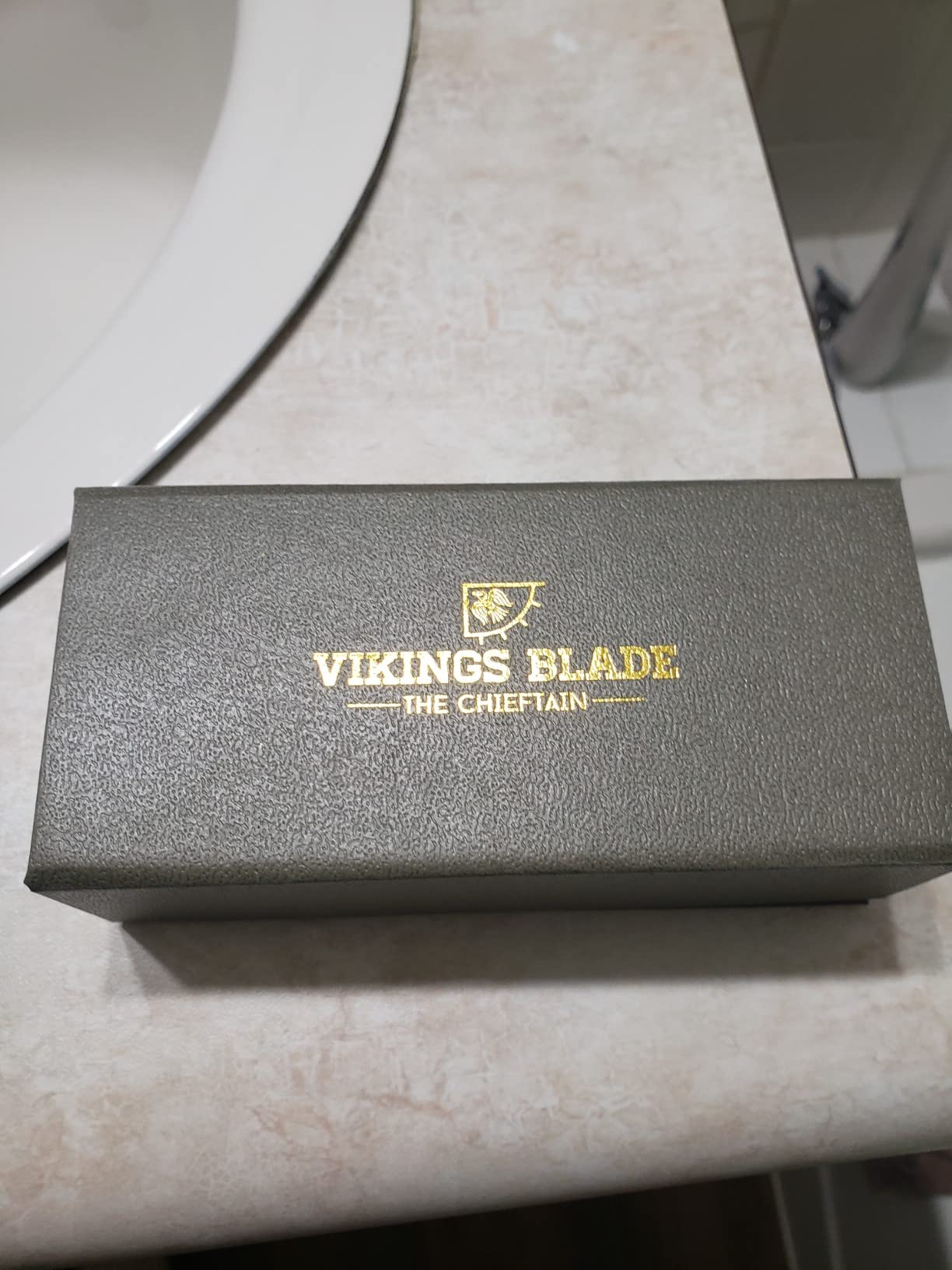 VIKINGS BLADE Double Edge Safety Razor for Men + 5 Swedish Steel Blades + Luxury Case. Smooth, Reusable, Eco-Friendly (The Chieftain) customer photo 2