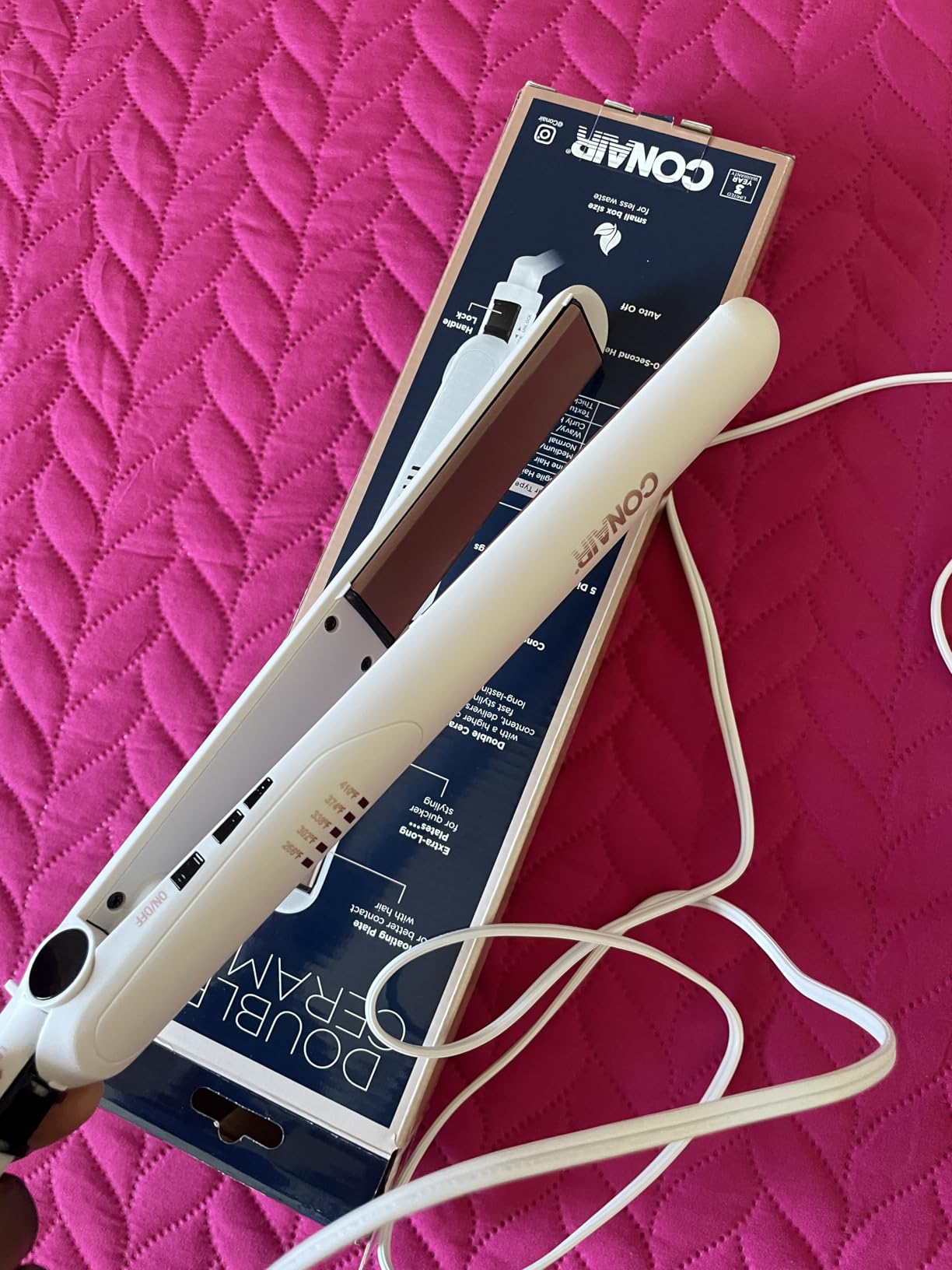 Conair Double Ceramic Flat Iron, 1-Inch Flat Iron Hair Straightener, Five Heat Settings, Extra Long Floating Plates, White customer photo 1